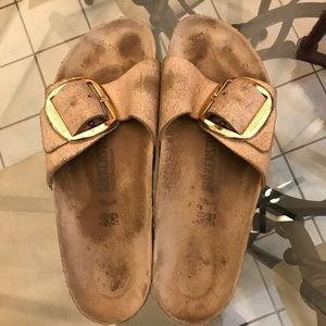 [Birkenstock] Madrid Big Buckle Washed Metallic Rose Gold sandal 40